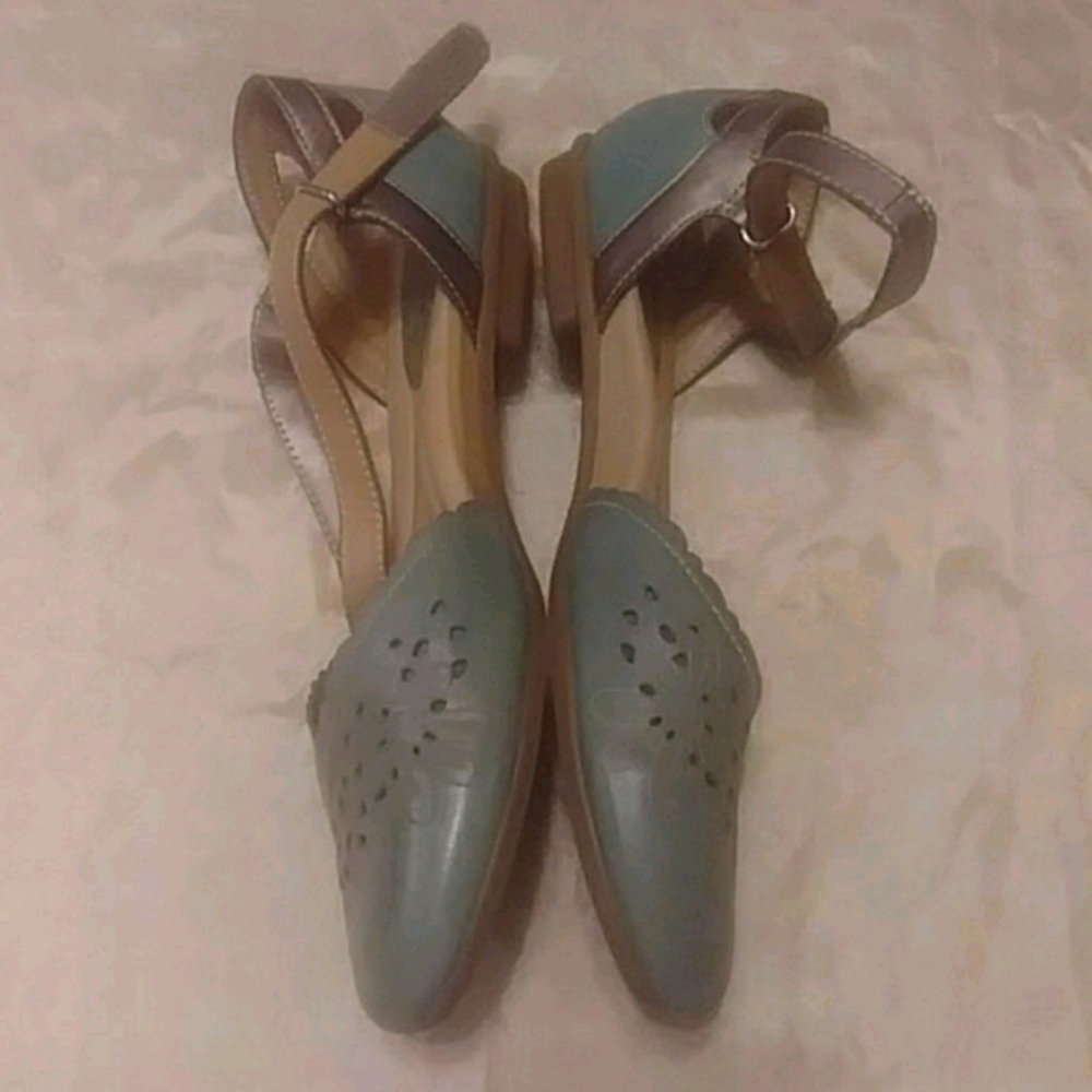 Earth Belltower Teal Mary Jane Flats - Picture 2 of 4
